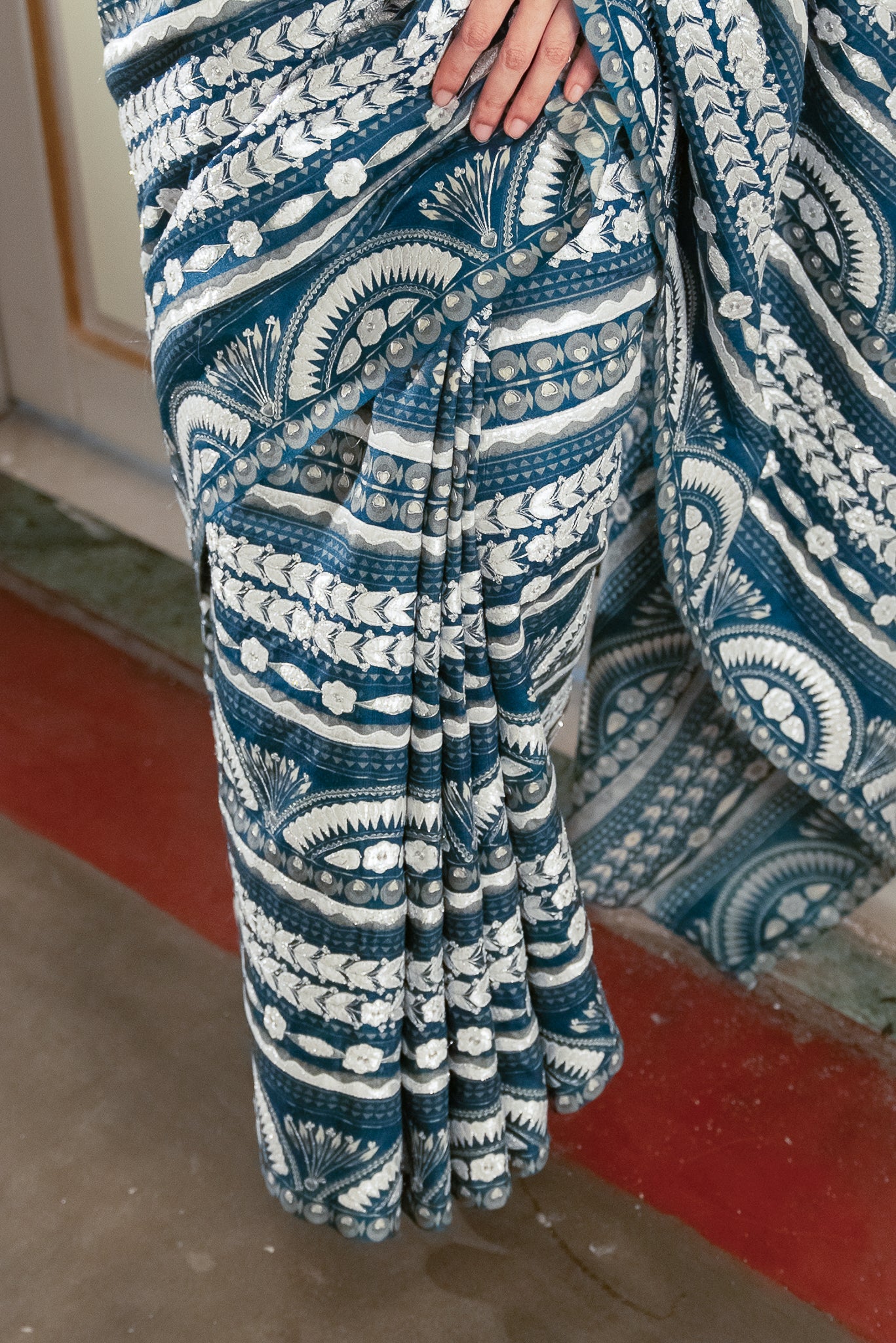 November - Saree Set