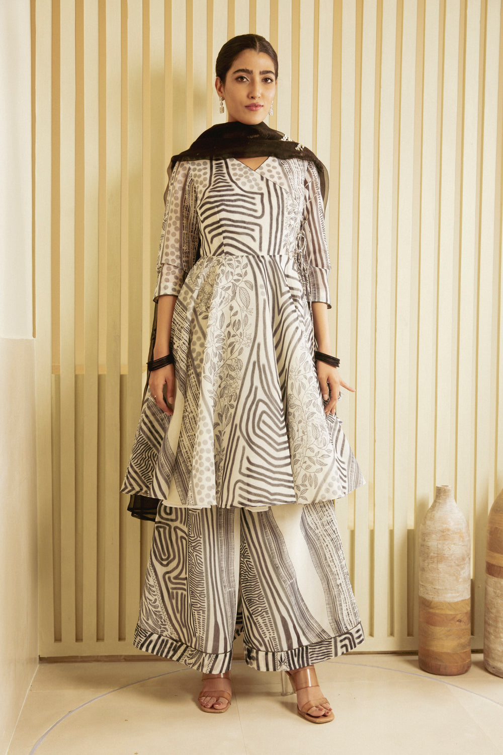 Roselyn Angrakha - Kurta Set