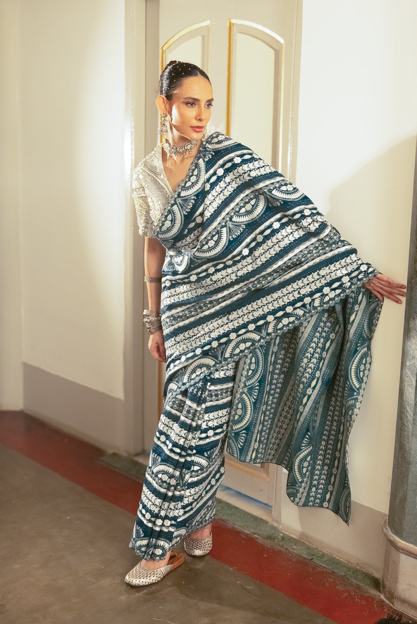 November - Saree Set