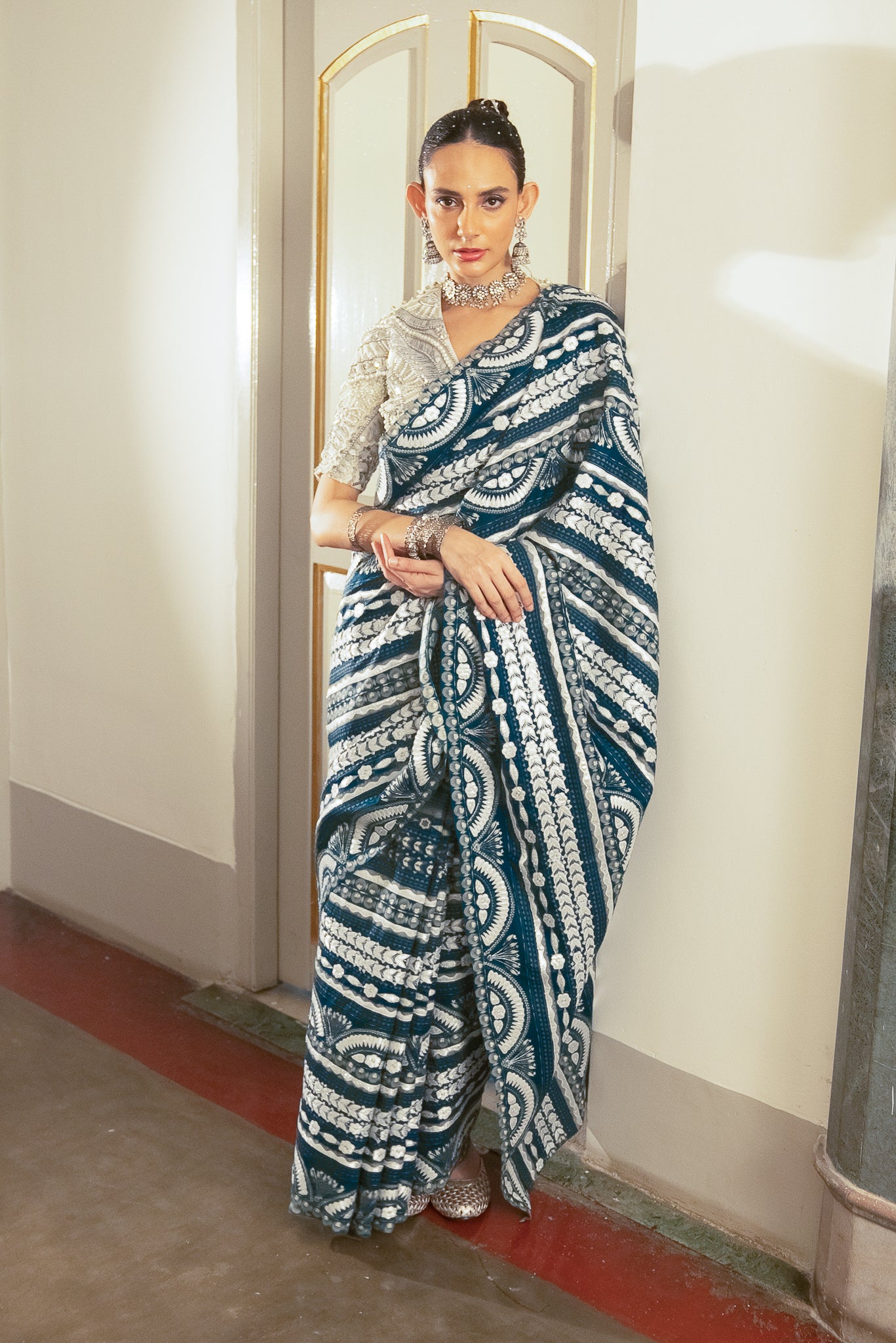 November - Saree Set