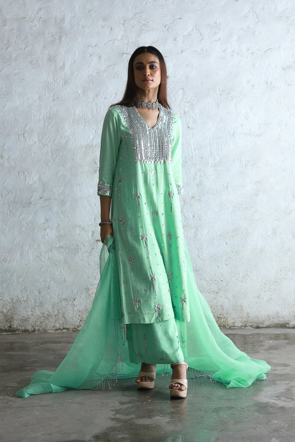 Urmi Kurta Set