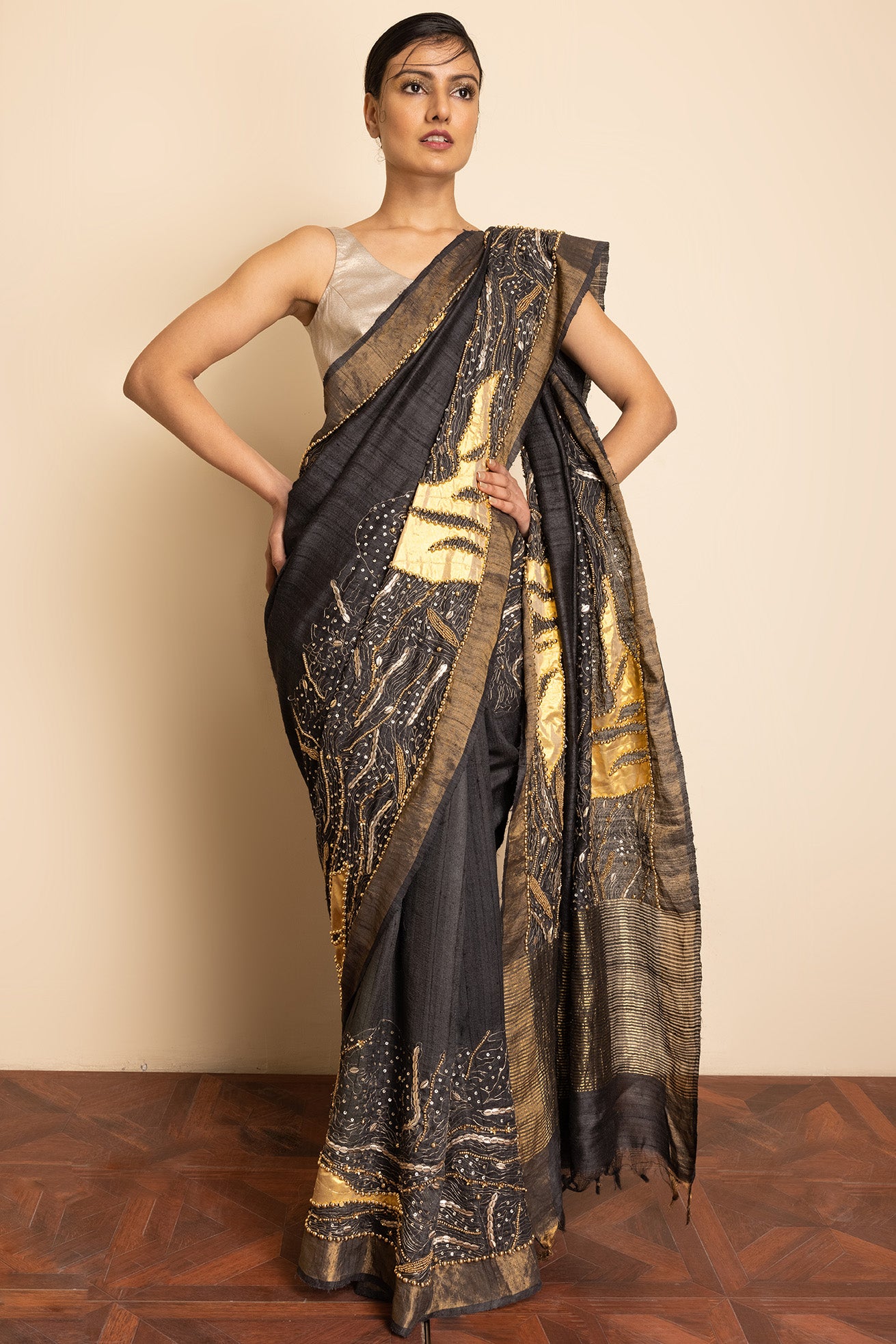 Raatri Saree
