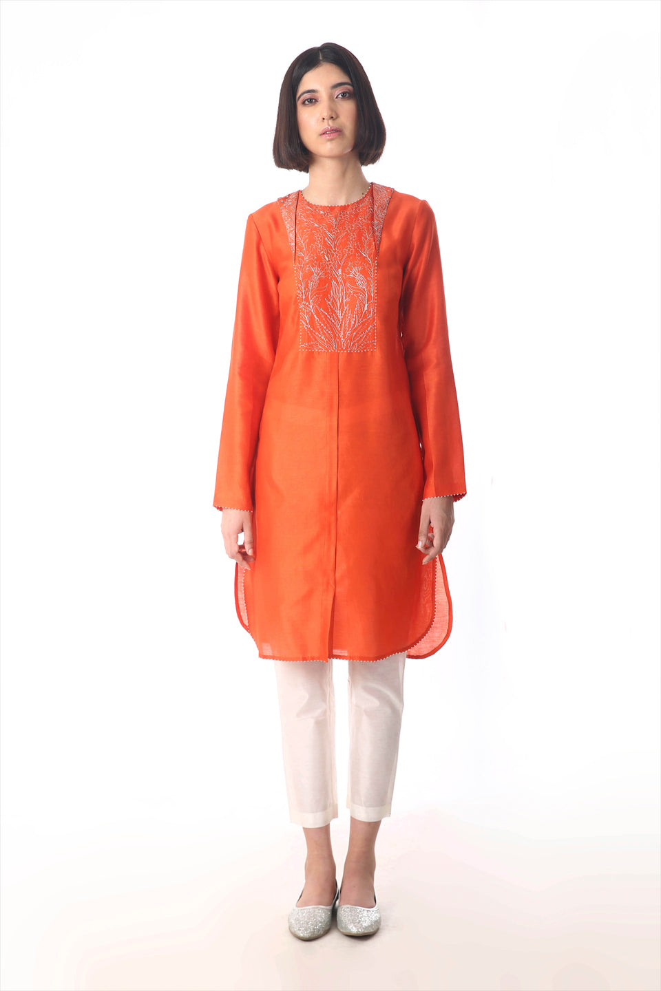 Aali - Hand Embroidered Chanderi Tunic - sakshamneharicka.com