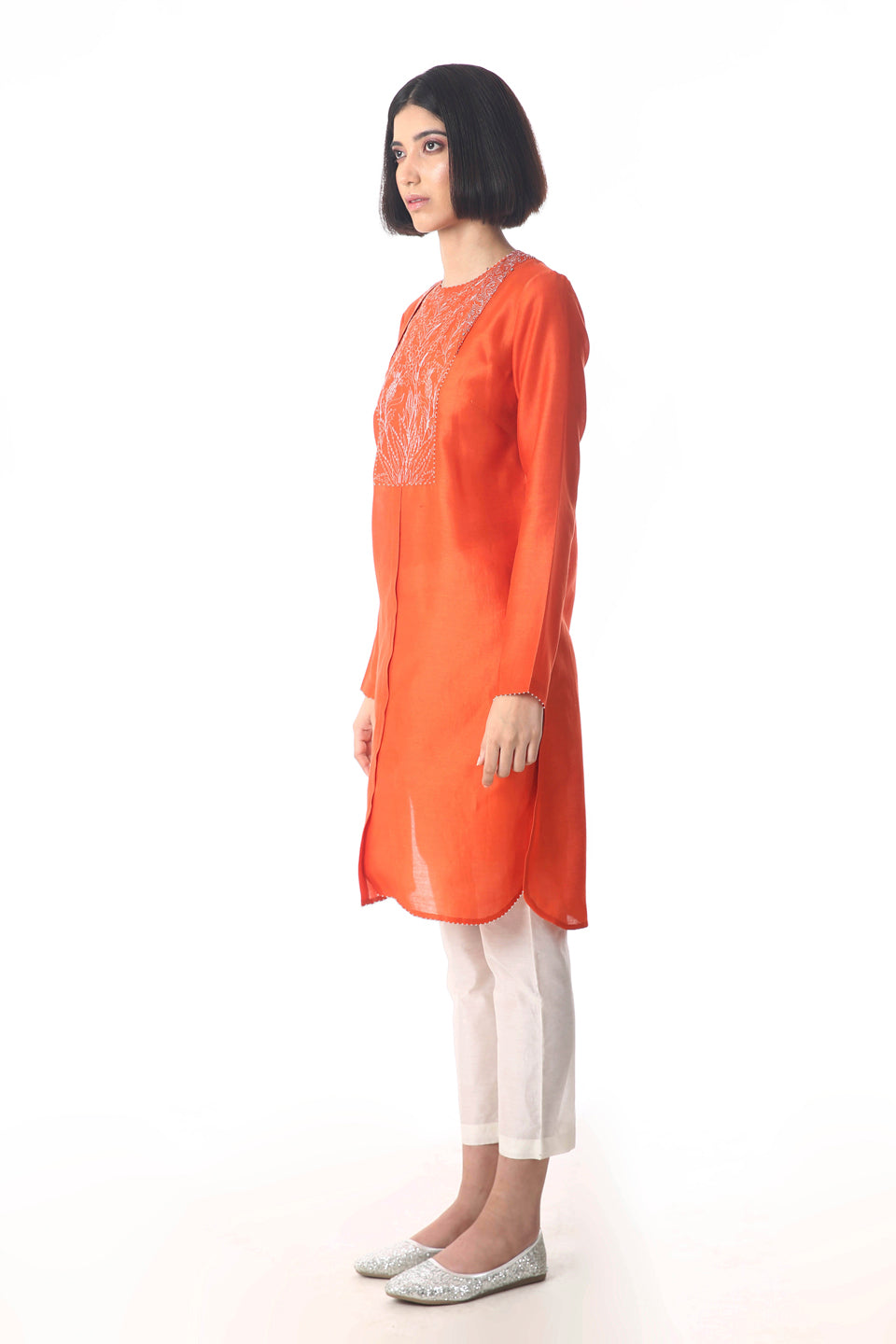 Aali - Hand Embroidered Chanderi Tunic - sakshamneharicka.com