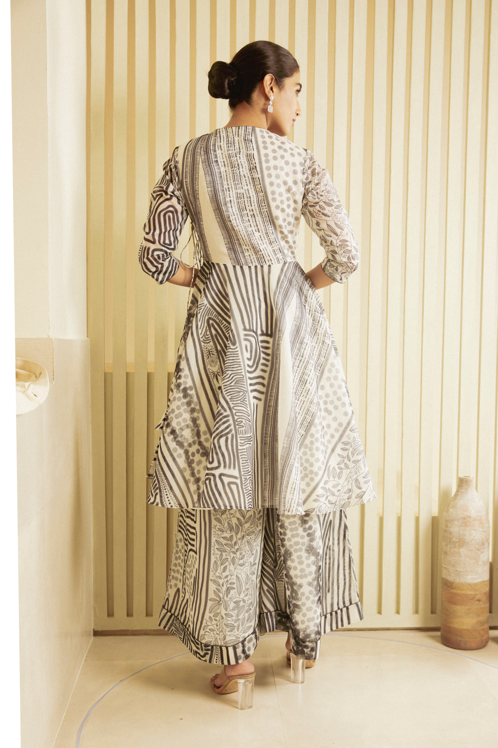 Roselyn Angrakha - Kurta Set